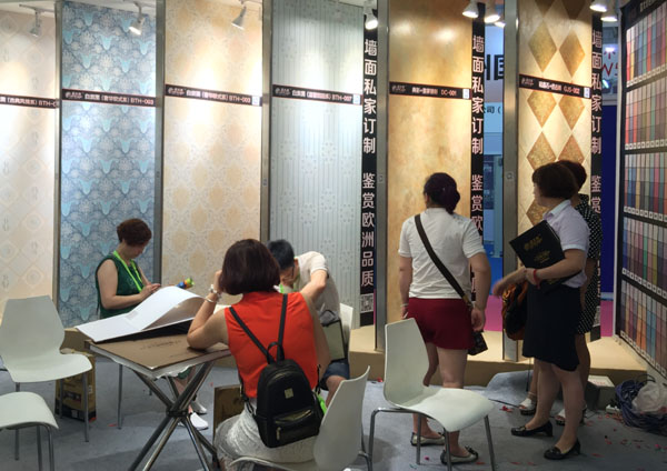 蒙太奇上海展會：現(xiàn)場訪客爆滿 加盟非?；鸨?></a> </div>
                        <div   id=